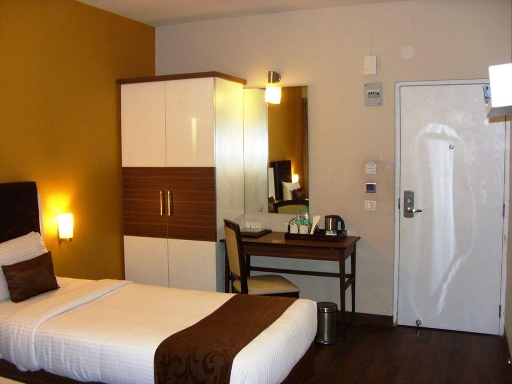 Mango Hotels, Samed Agra Agra  Exterior foto